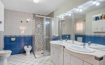 Property slide 14