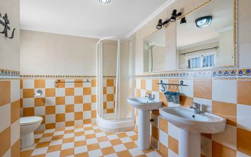 Property slide 18