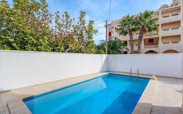 Property slide 32