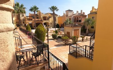 Property slide 32