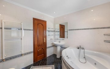 Property slide 17