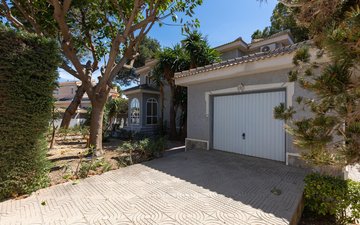 Property slide 28