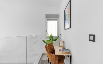 Property slide 25