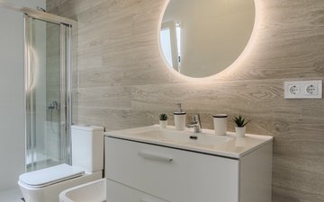Property slide 18