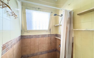 Property slide 23