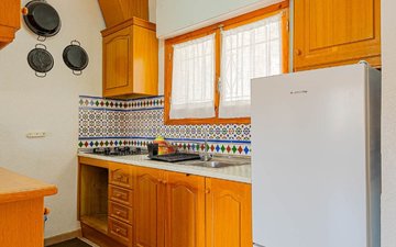 Property slide 14