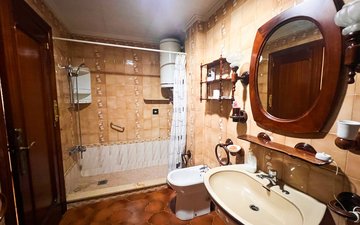 Property slide 35