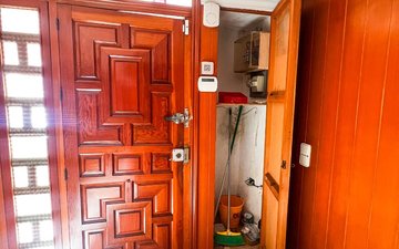 Property slide 50
