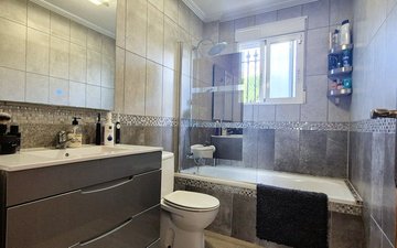 Property slide 24