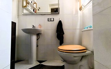 Property slide 25
