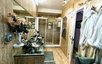 Property slide 43