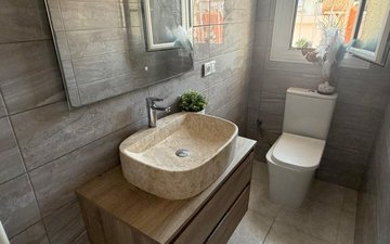 Property slide 21