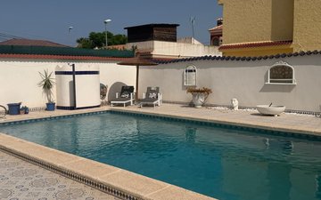 Property slide 44