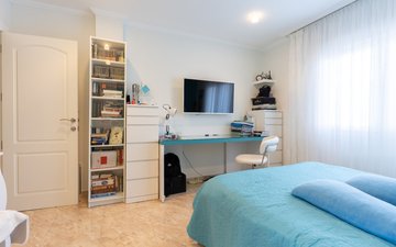 Property slide 48
