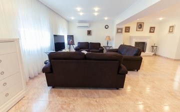 Property slide 10