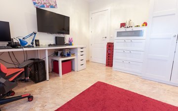 Property slide 25