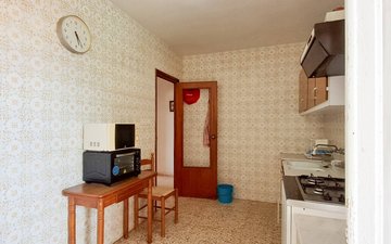 Property slide 10