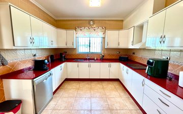 Property slide 25