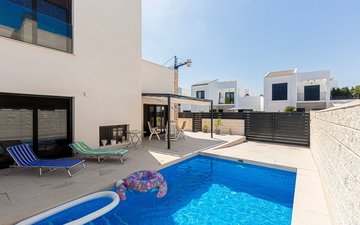 Property slide 42