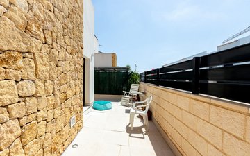 Property slide 44