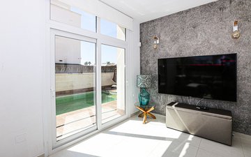 Property slide 7