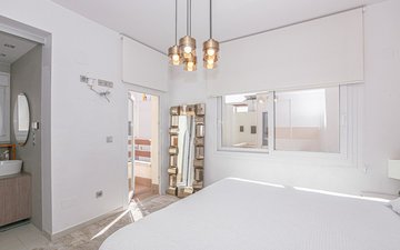Property slide 21