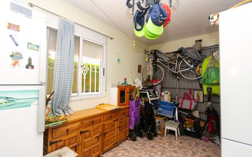 Property slide 44