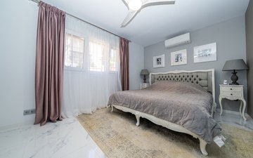 Property slide 22