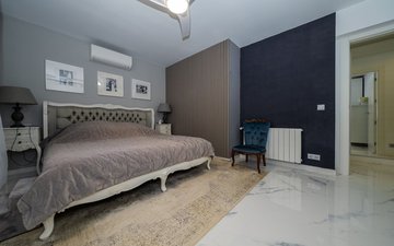 Property slide 25