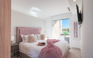 Property slide 17