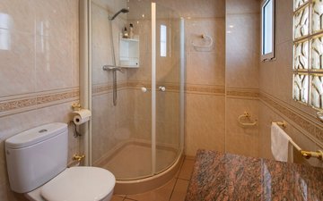 Property slide 17