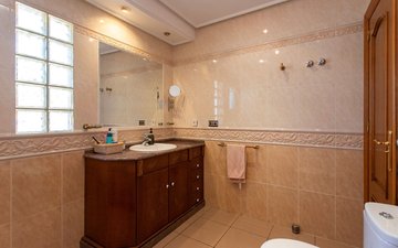 Property slide 22