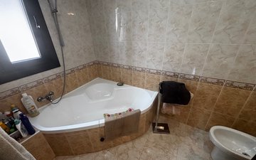 Property slide 10