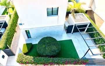 Property slide 20