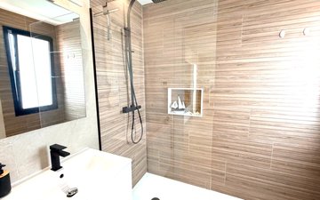 Property slide 35