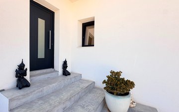Property slide 18