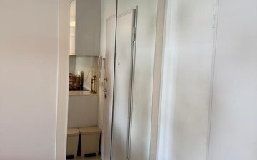 Property slide 20