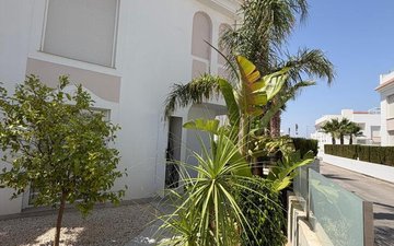 Property slide 22