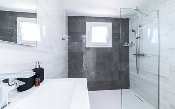 Property slide 10