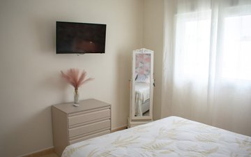 Property slide 44