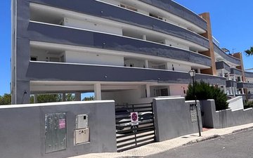 Property slide 19