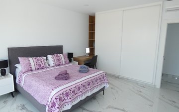 Property slide 40