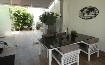 Property slide 14