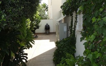 Property slide 18