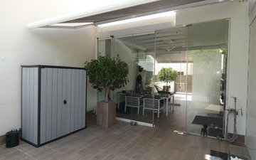 Property slide 19