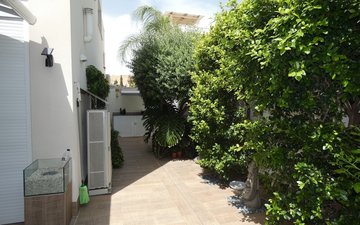 Property slide 16