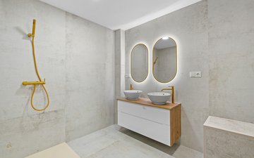 Property slide 21