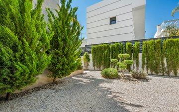 Property slide 33