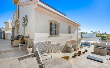 Property slide 40