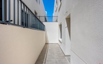 Property slide 20